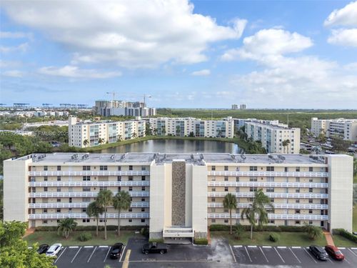 apt-101-141 Se 3rd Ave, Dania Beach, FL, 33004-3737 | Card Image