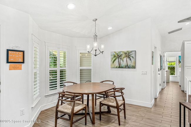 Dining area | Image 11