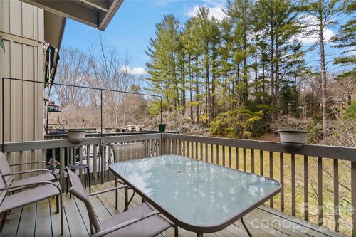 125 Winchester Dr, Waynesville, NC, 28785-9313 | Card Image