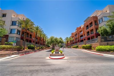 302 - 91 E Agate Avenue, Condo with 2 bedrooms, 2 bathrooms and null parking in Las Vegas NV | Image 1