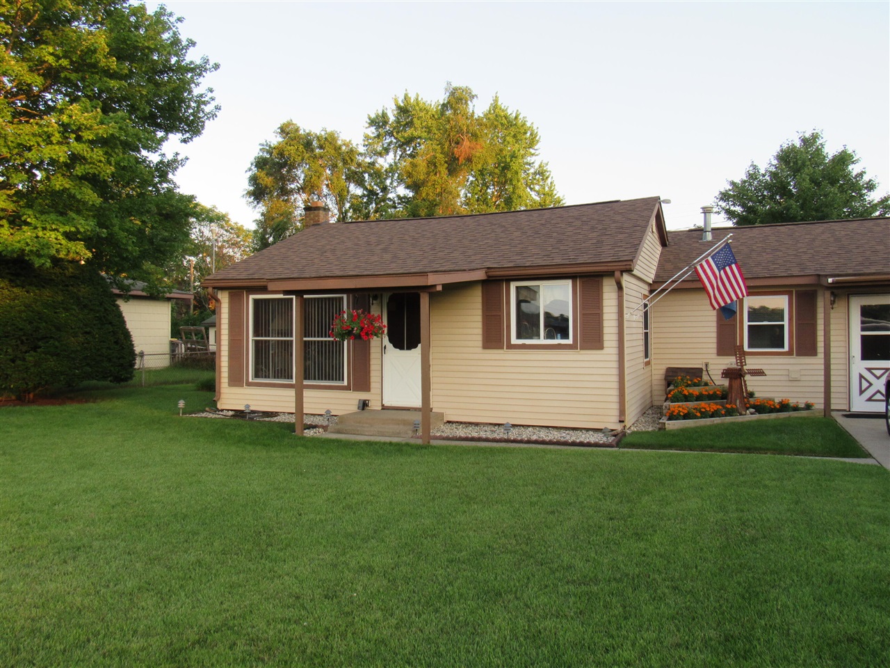 Catherine Ave, Muskegon, MI 49442