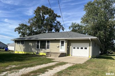 535 Willard Street, House other with 5 bedrooms, 2 bathrooms and null parking in Kewanee IL | Image 2