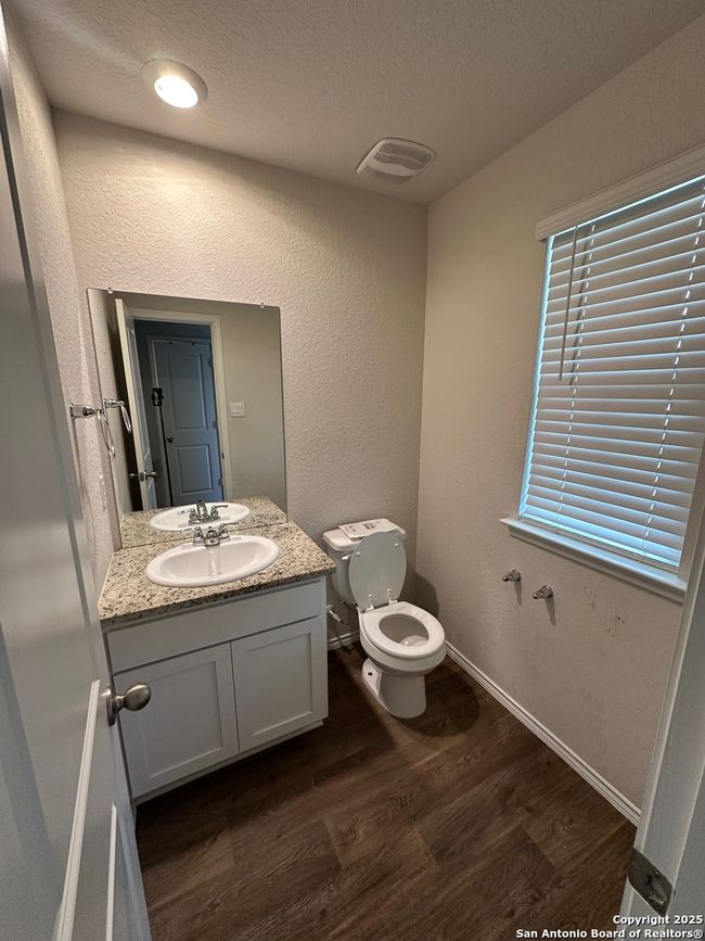 15730 Smoky Honeyeater, House other with 3 bedrooms, 3 bathrooms and null parking in San Antonio TX | Image 8