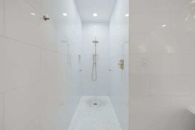 290 Seabreeze Blvd | Image 46