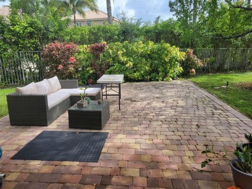 1569 Winterberry Ln, Weston, FL, 33327-2336 | Card Image