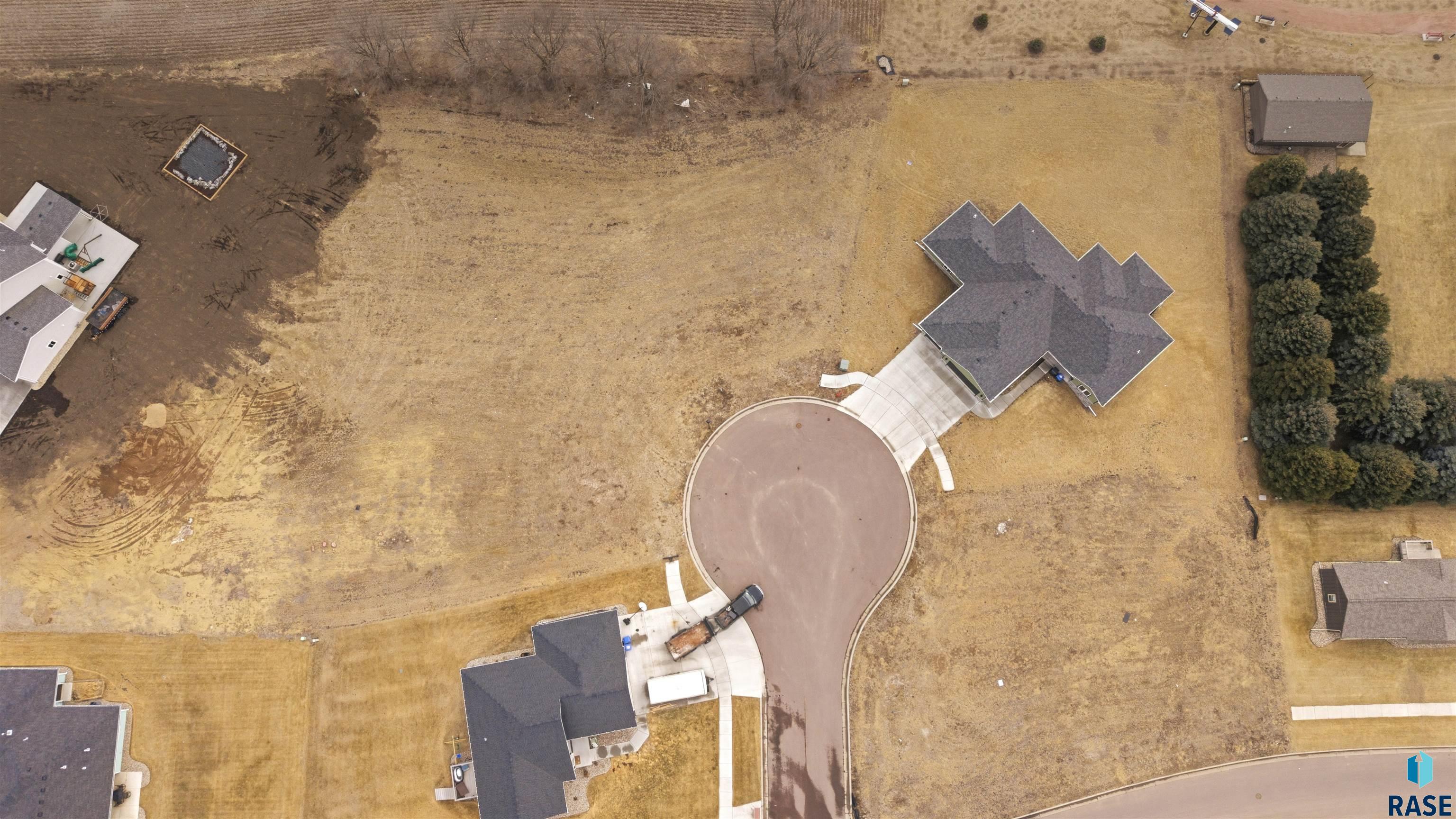 Land in Crooks 5