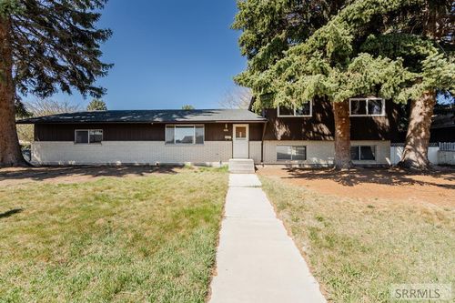 1896 Saint Clair Rd, Idaho Falls, ID, 83404-6305 | Card Image