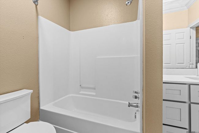 APT-406 - 710 E Boyd Dr, Condo with 2 bedrooms, 2 bathrooms and 2 parking in Baton Rouge LA | Image 13
