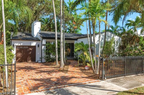 751 Ne 80th St, Miami, FL, 33138-4612 | Card Image