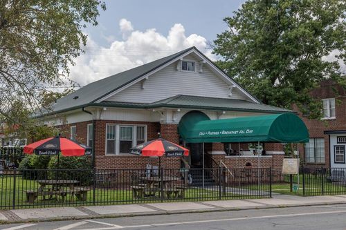 32 Toccoa Ave, Mc Caysville, GA, 30555-2920 | Card Image