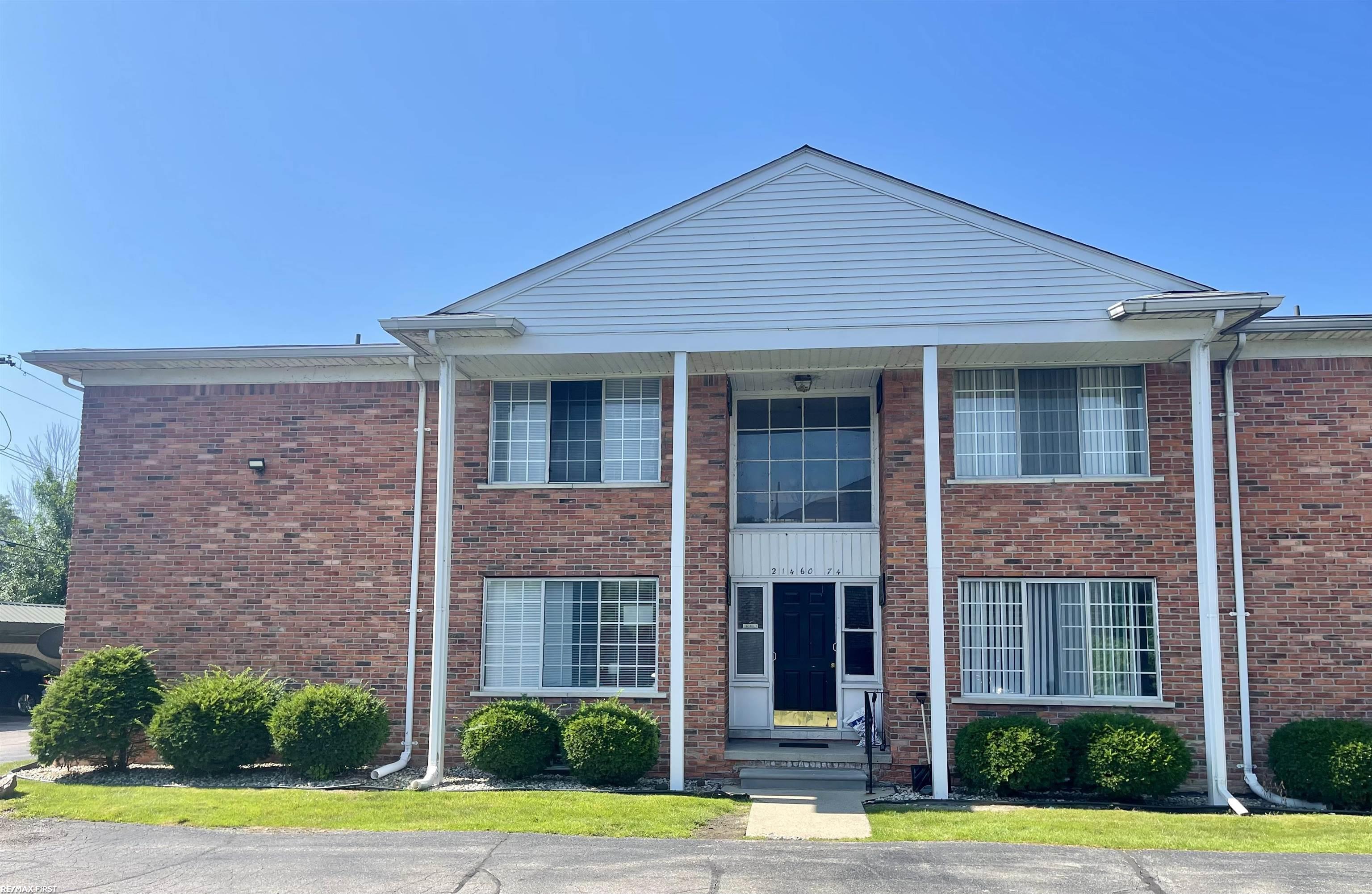 Beaconsfield St, Saint Clair Shores, MI 48080