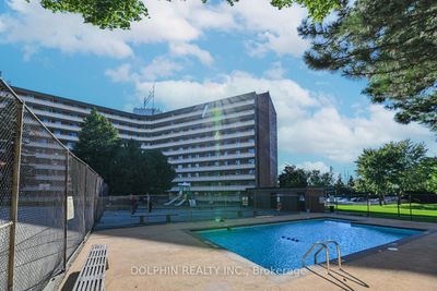 612 - 3577 Derry Rd E, Condo with 2 bedrooms, 1 bathrooms and 1 parking in Mississauga ON | Image 2