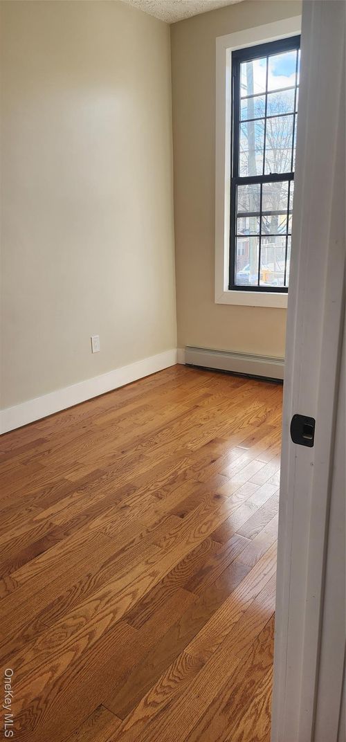 apt-2f-106-47 Sutphin Blvd, Jamaica, NY, 11435-5173 | Card Image