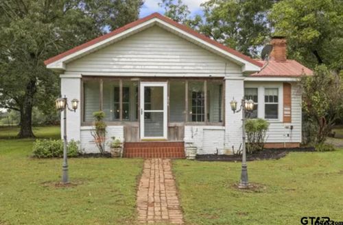 304 Daingerfield St, Naples, TX, 75568-5869 | Card Image