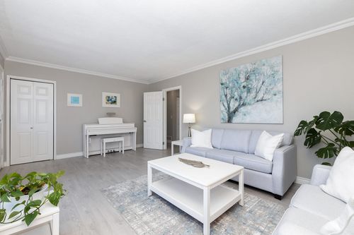 12437 202 St, Maple Ridge, BC, V2X4T3 | Card Image