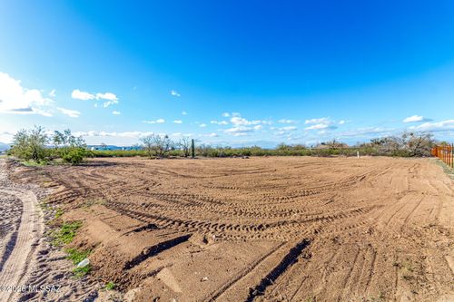 3975 E Dawson Rd, Sahuarita, AZ, 85629-8346 | Card Image