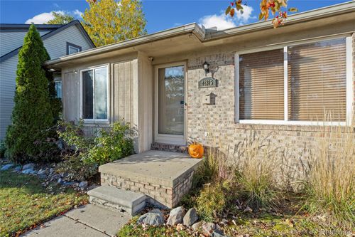 22815 Furton St, Saint Clair Shores, MI, 48082-1877 | Card Image