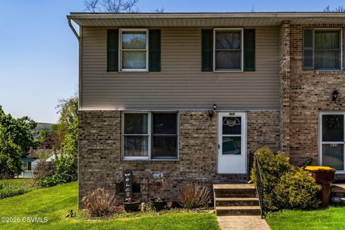 1631 Reservoir St, Danville, PA, 17821-7464 | Card Image