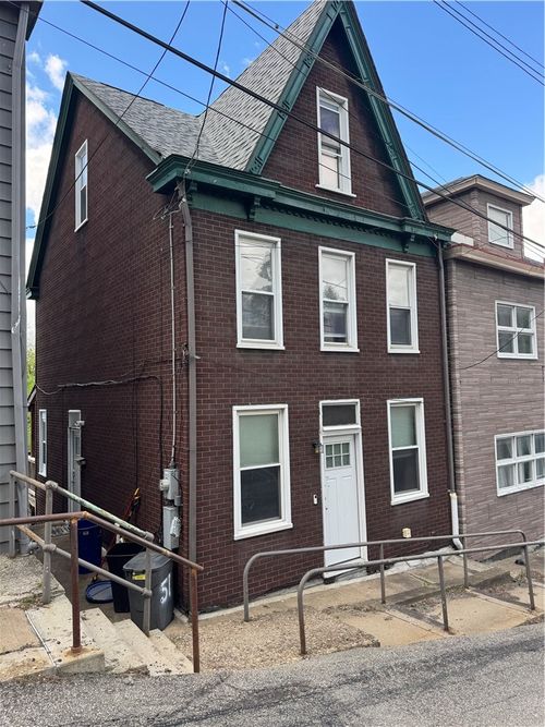 51 Sterling St, Carson, PA, 15203-2430 | Card Image