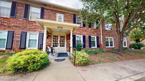 102-4700 Salisbury Sq, Louisville, KY, 40207-3544 | Card Image