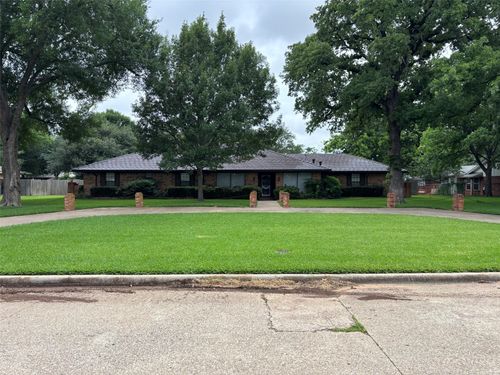 2409 Vega St, Grand Prairie, TX, 75050-1748 | Card Image