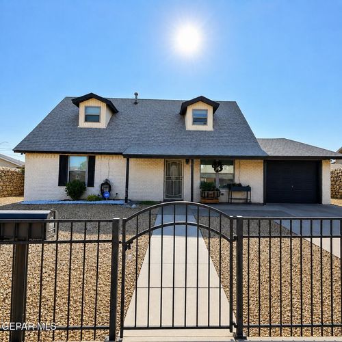 10433 Ponderosa St, El Paso, TX, 79924-2015 | Card Image