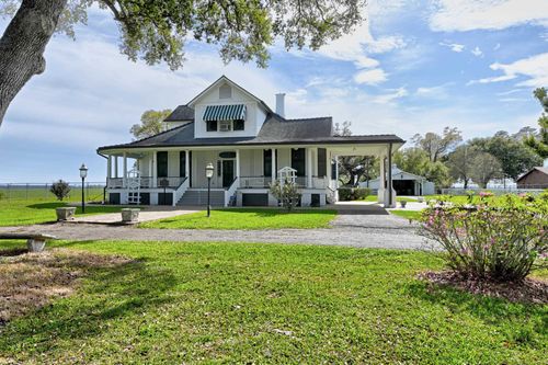 4371 Highway 1, Napoleonville, LA, 70390-8513 | Card Image