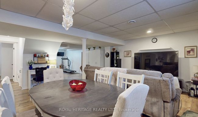 28 Cawker Crt, House other with 5 bedrooms, 4 bathrooms and 4 parking in Whitby ON | Image 36
