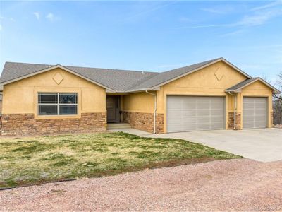 728 Lone Mesa Dr, House other with 5 bedrooms, 3 bathrooms and null parking in Pueblo CO | Image 1