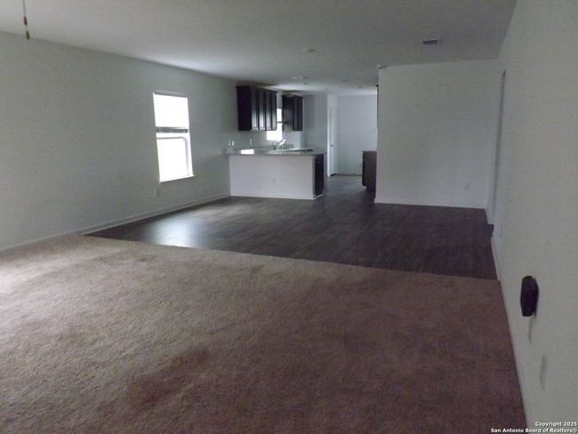 4115 Hidden Hollow Isle, House other with 4 bedrooms, 2 bathrooms and null parking in Von Ormy TX | Image 8