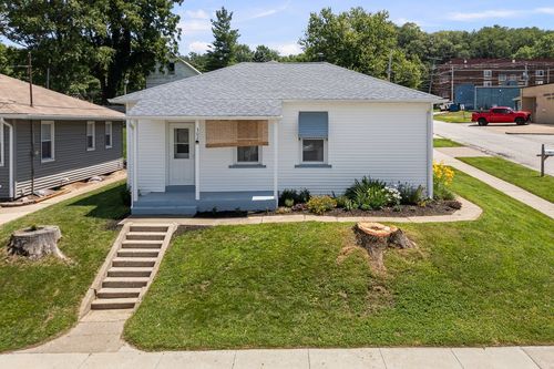 302 N Main Street, Port Byron, IL, 61275 | Card Image