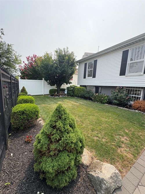 1405 Louis Nine Blvd Boulevard, New York, NY, 10459 | Card Image
