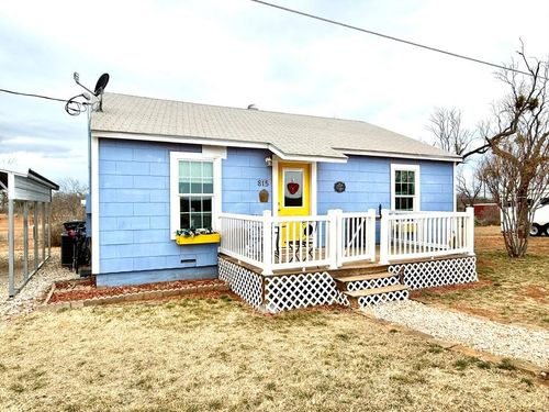 815 E Main St, Bronte, TX, 76933-2003 | Card Image