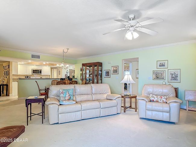 Living Room / Dining Room | Image 20