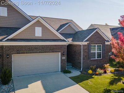 2303 Monte Vista Court, Condo with 3 bedrooms, 2 bathrooms and null parking in Orion Twp MI | Image 3