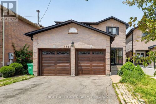 531 Wallenberg Cres, Mississauga, ON, L5B3L8 | Card Image