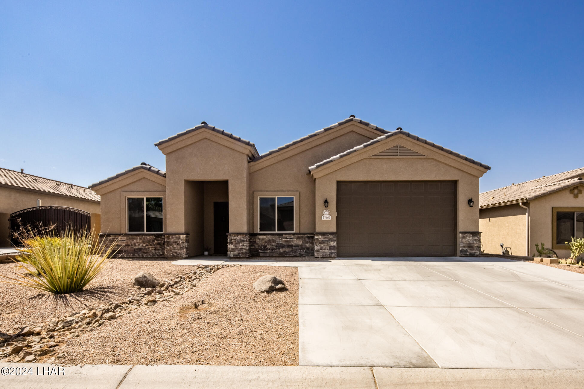 Azalea Ave, Lake Havasu City, AZ 86404