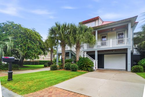 286 Eagle Pass Dr, Murrells Inlet, SC, 29576-6484 | Card Image