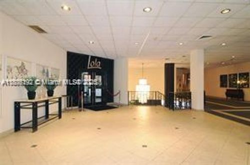 14u-5555 Collins Ave, Miami Beach, FL, 33140-2431 | Card Image