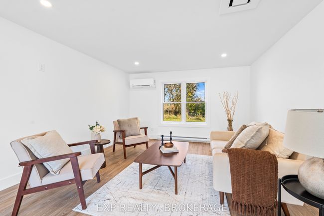 412 Bloomfield Main St, House other with 4 bedrooms, 1 bathrooms and 4 parking in Bloomfield ON | Image 14