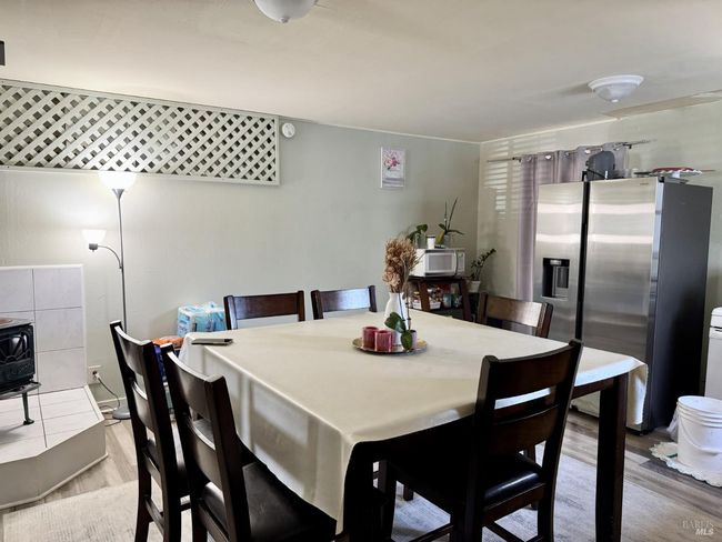 811 Broadway St, House other with 2 bedrooms, 1 bathrooms and 2 parking in Fairfield CA | Image 4