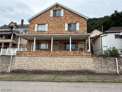 668 Virginia Ave, Follansbee, WV, 26037-1480 | Card Image