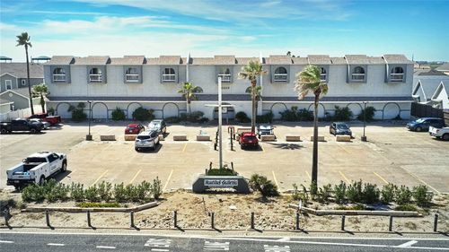 apt-215-14825 Windward Dr, Corpus Christi, TX, 78418-8101 | Card Image