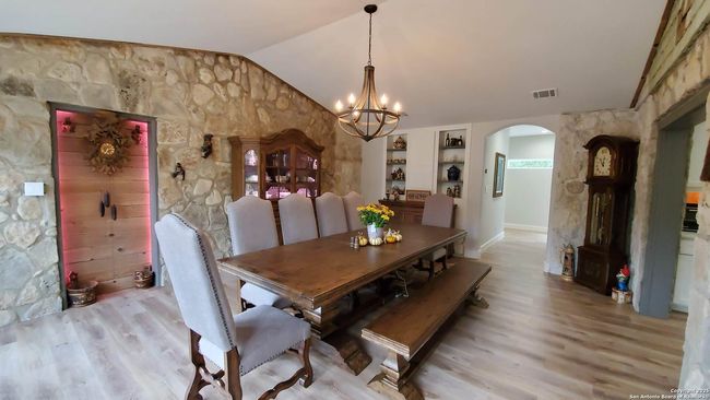 9810 Park Dr, House other with 2 bedrooms, 3 bathrooms and null parking in Helotes TX | Image 22