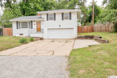 5606 Mary Plaza, Omaha, NE, 68152 | Card Image