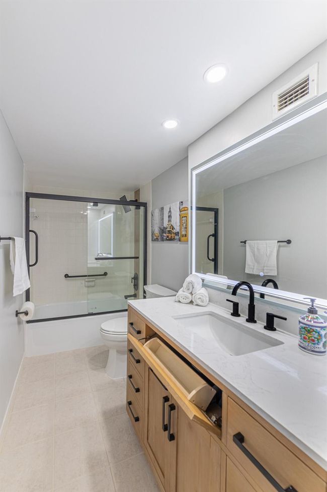 APT-401 - 3450 S Ocean Blvd, Condo with 2 bedrooms, 2 bathrooms and null parking in Palm Beach FL | Image 28