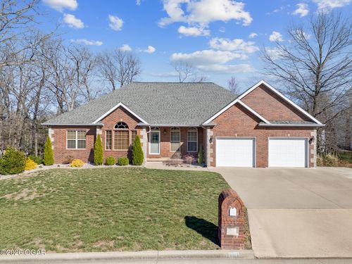 307 Foxfire Ct, Joplin, MO, 64801-1620 | Card Image