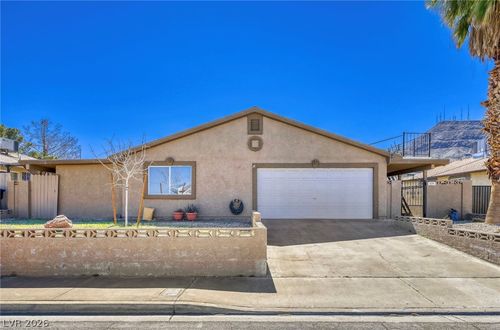 325 W Rochell Dr, Henderson, NV, 89015-7768 | Card Image