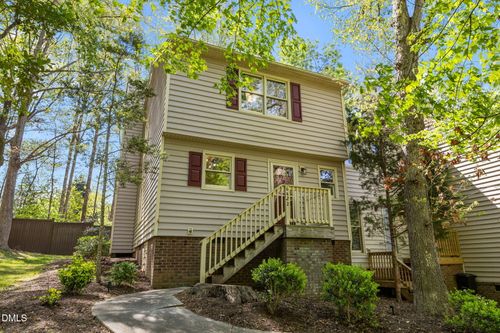 6422 English Oaks Dr, Raleigh, NC, 27615-6321 | Card Image
