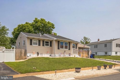 3 Cawdor Ln, NEW CASTLE, DE, 19720-2330 | Card Image